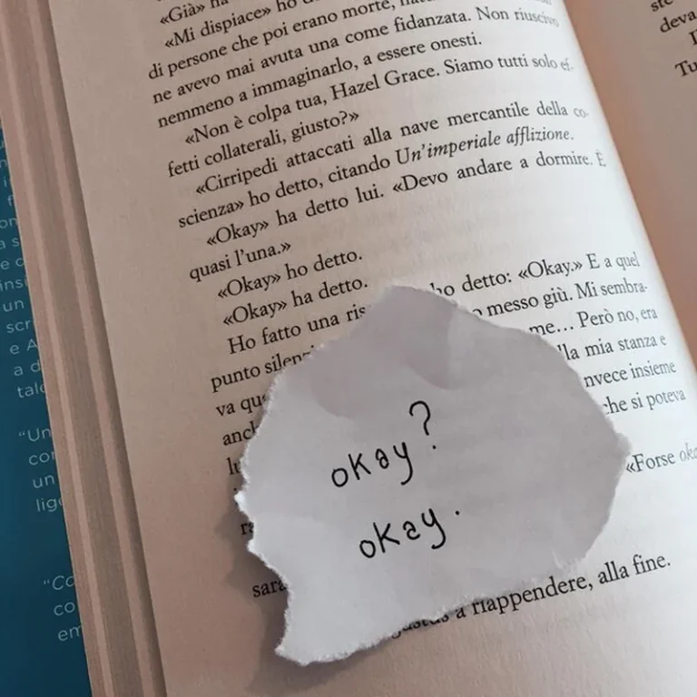 Zbliżenie tekstu na książce