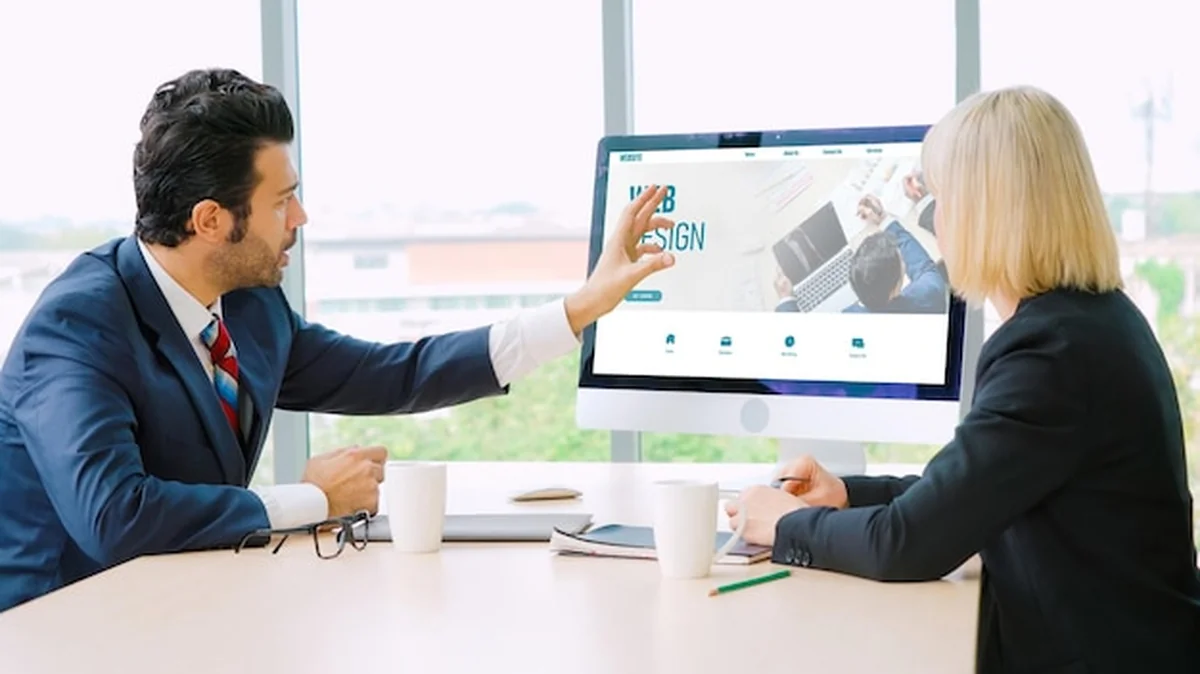 Oprogramowanie do projektowania stron internetowych z modnymi szablonami dla handlu detalicznego online