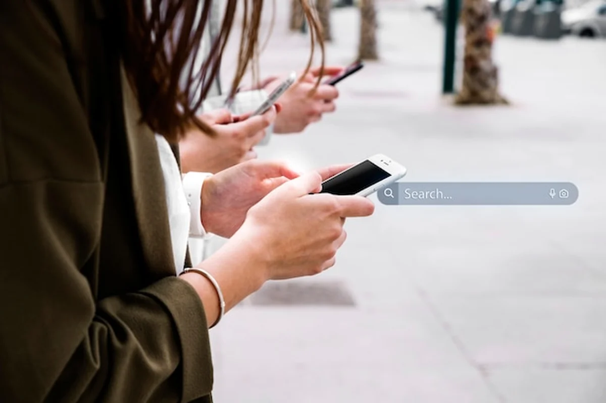 Koncepcja strony głównej z paskiem wyszukiwania