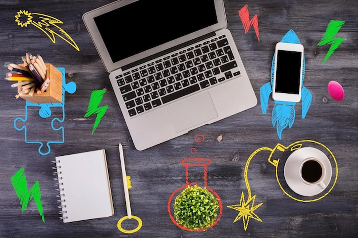 Pulpit pakietu Office z kreatywnymi szkicami