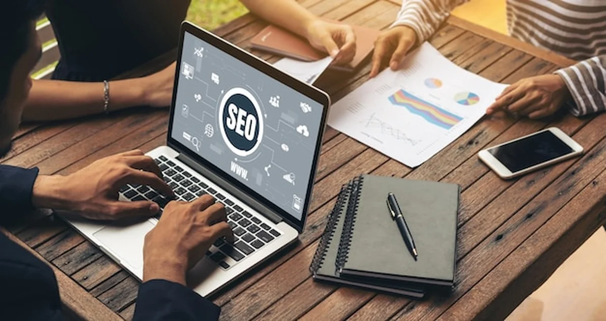 Optymalizacja SEO dla e-commerce i handlu detalicznego online