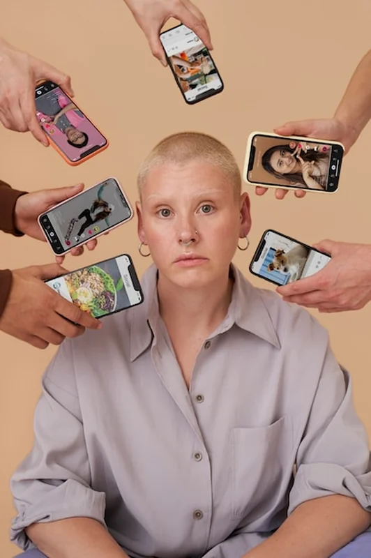 Osoby połączone w mediach społecznościowych